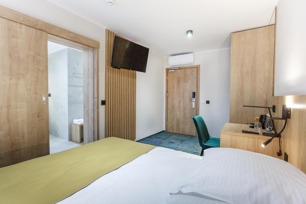 Hotel Gromada Ломжа Экстерьер фото