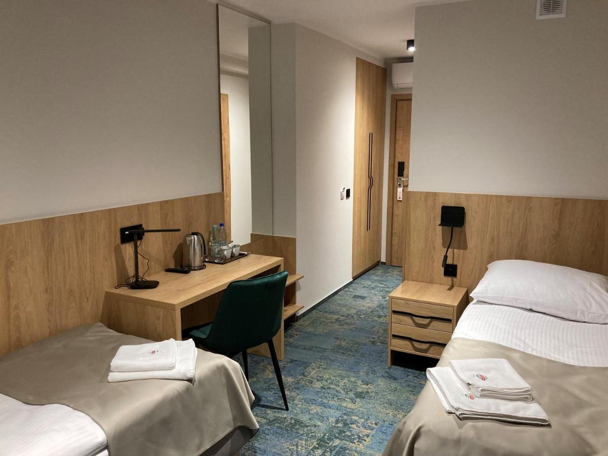Hotel Gromada Ломжа Экстерьер фото