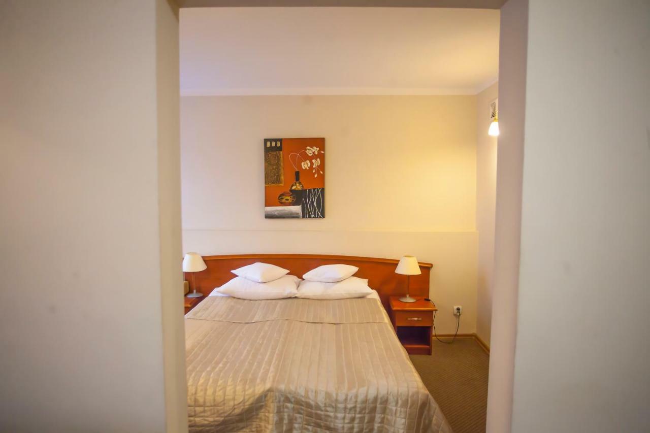 Hotel Gromada Ломжа Экстерьер фото