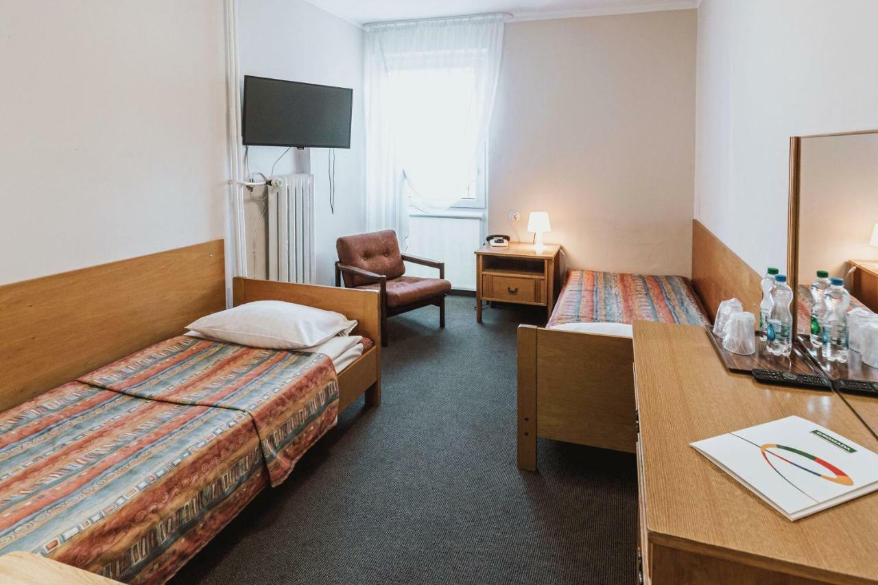 Hotel Gromada Ломжа Экстерьер фото